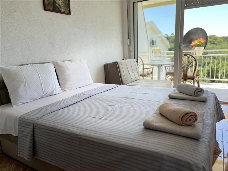 Apartmani Neda Bane Petrovac Extérieur photo