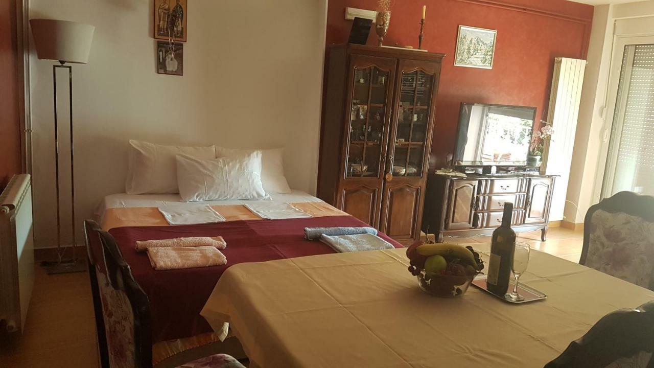 Apartmani Neda Bane Petrovac Extérieur photo