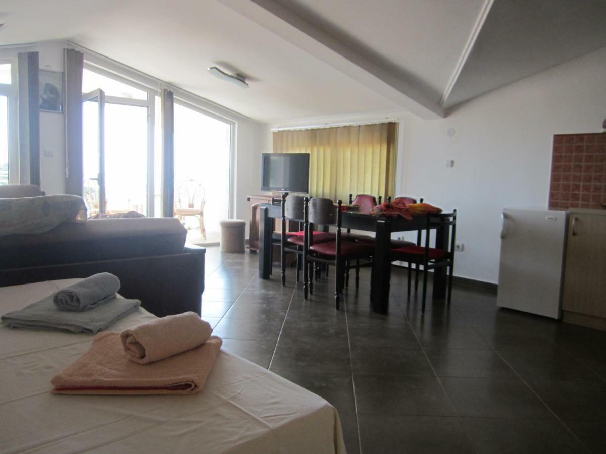 Apartmani Neda Bane Petrovac Extérieur photo