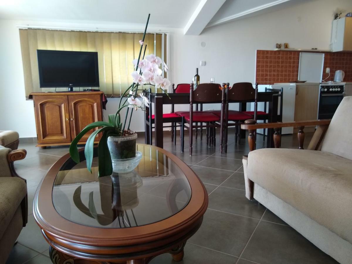 Apartmani Neda Bane Petrovac Extérieur photo